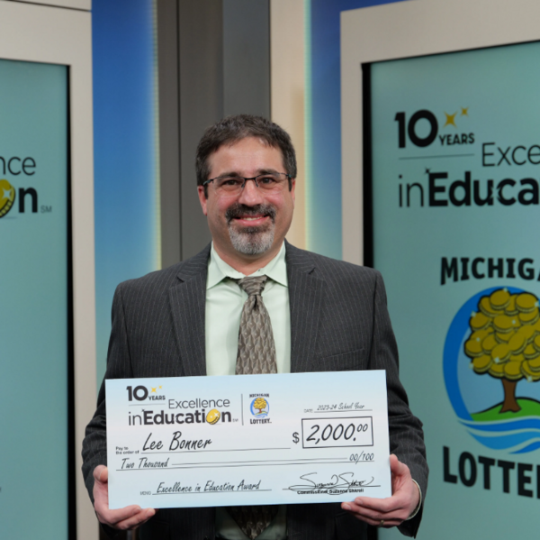 Novi Teacher Wins Excellence in Education Award from MI Lottery