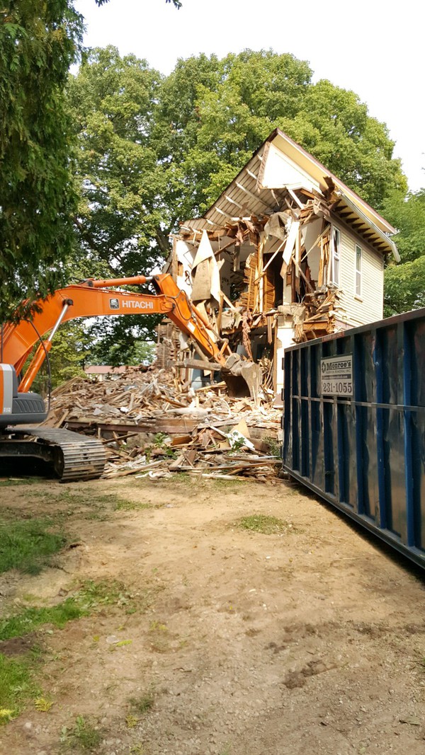 Vacant Home On Flint Road In City Of Brighton Demolished
