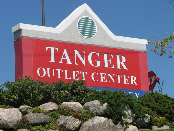 Tanger Ceases Operations; Only Green Oak Mall Restaurants Open