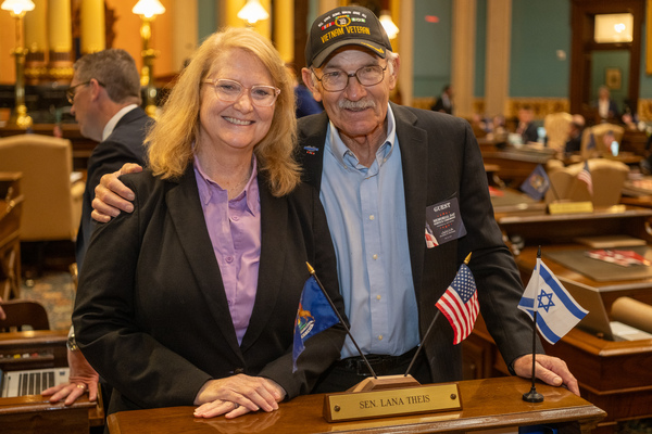 Theis Welcomes Vietnam Vet to Capitol for Senate Ceremony