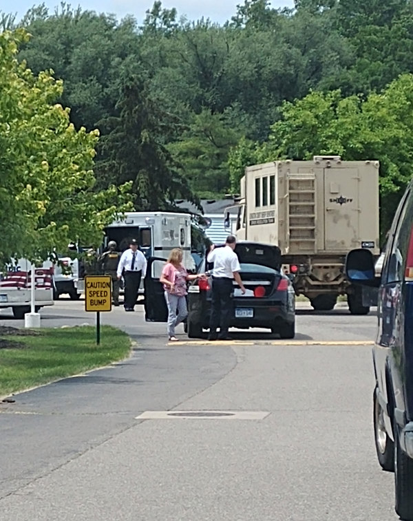 Barricaded Woman With Gun In Fowlerville, Police On Scene