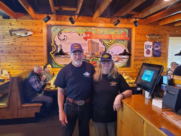 Couple On Quest To Visit Every Texas Roadhouse In America