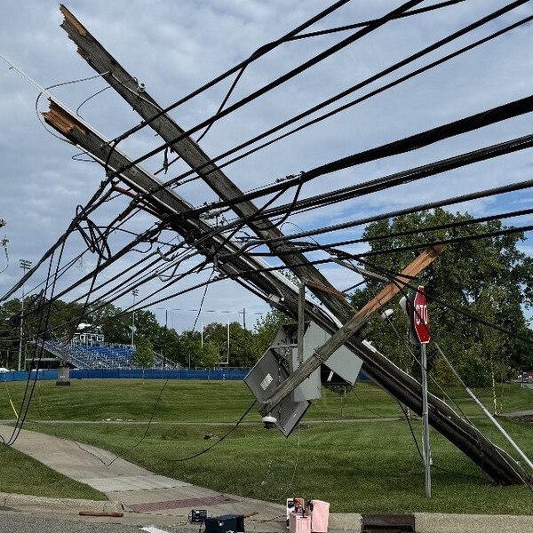 DTE:  Thousands of Employees, Line Workers Busy Restoring Power