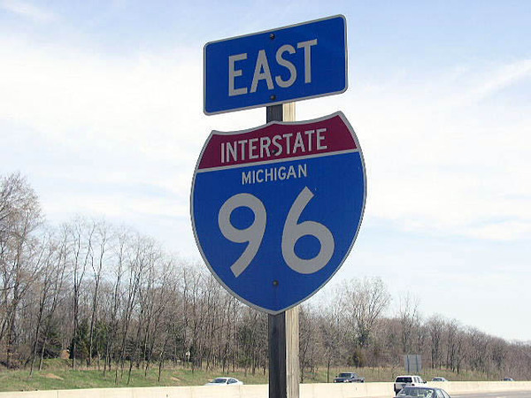 Sheriff: Man Ejected From Vehicle in Crash on I-96