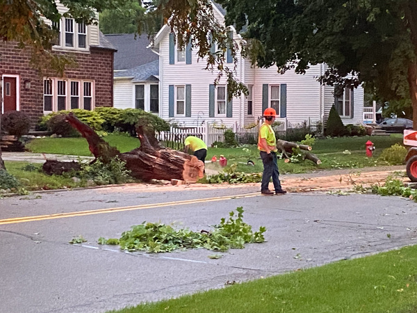 Several Oakland Co. Roads Closed Due to Downed Powerlines