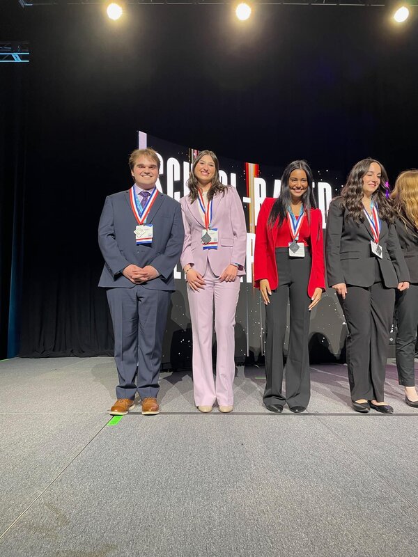 BHS DECA Club Wins Honors at State Meet