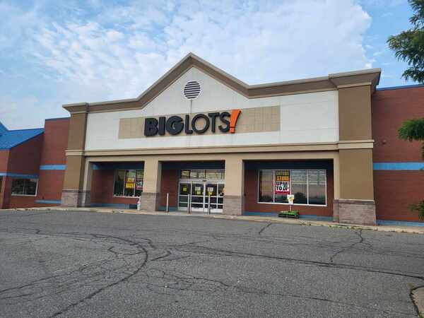 Big Lots To Close In Genoa Township