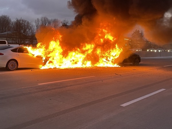 Three-Vehicle Fire Shuts Down I-696